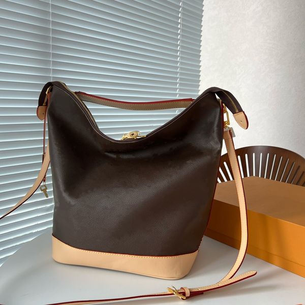 

cc welfare 2023 fashion bag vintage nano speedy totes designer luxury handbags with leather strap women shoulder crossbody bag lady pillow p