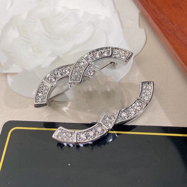 

2023 latest pins designer brooches ccity luxury pin women jewelry gold high-quality woman men brooche accessories 7822, Gray