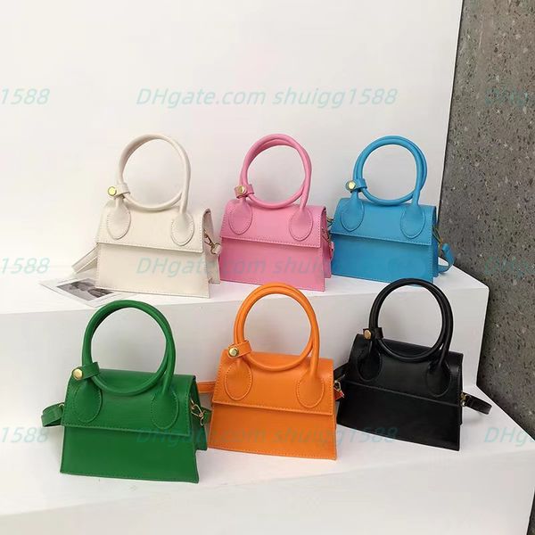 

designe clutch bags adjustable and stretchable shoulder straps versatile minimalist women flap leather shoulder bags luxury brand cosmetic b