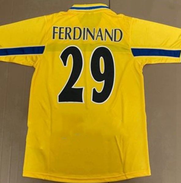 

1998 1999 retro soccer jerseys ferdinand robinson keane kelly woodgate david leedes football shirts kit camiseta maillot de foot classic jer, Black;yellow