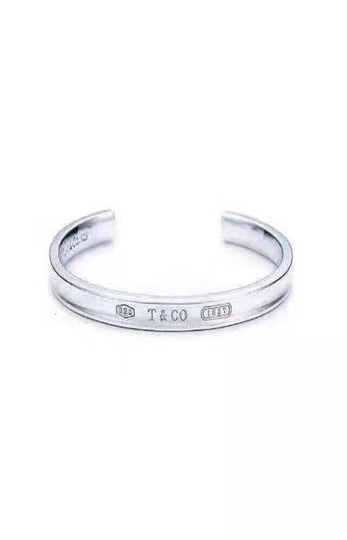 

2020 fashion highquality ladies bracelet daily matching dress accessories the hard bracelet for dinner party kyk83181724, Black