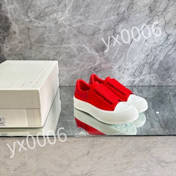

luxurys designer men causal shoes fashion woman canvas leather lace up platform sole sneakers white black mens womens letter 35-46