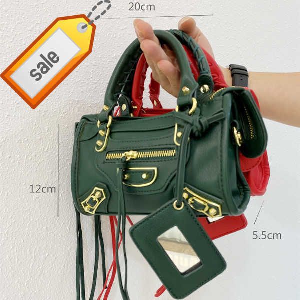 

brand designer handbag 2023 locomotive bags handsome versatile high appearance vintage fashionable classic portable oblique back factory dir