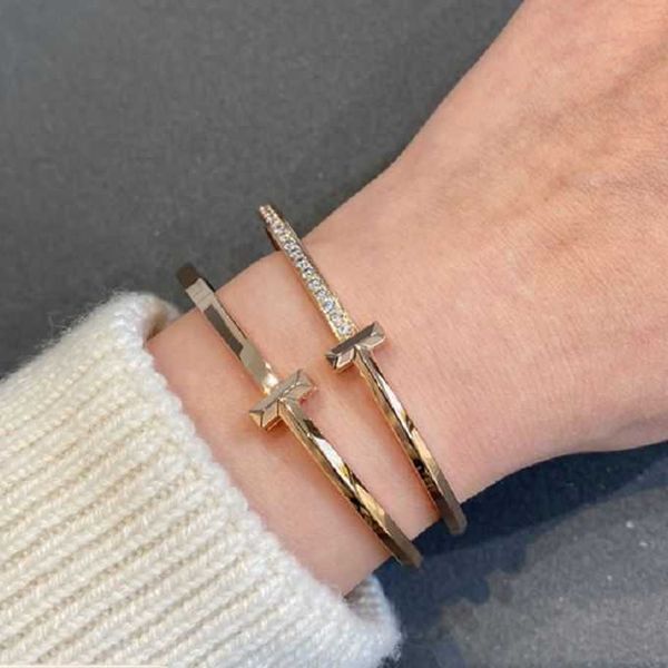 

v gold t1 bracelet women's sterling silver plated 18k rose double character narrow edition small design with diamond inlaid home light, Black