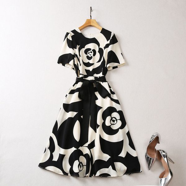 

european and american women's clothes 2023 summer new round neck short sleeve floral print fashion belt pleated dress, Black;gray