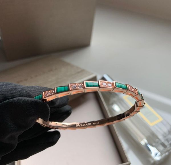 

2020 fashion highquality ladies bracelet daily matching dress accessories the hard bracelet for dinner party guip1lmi1458005, Black