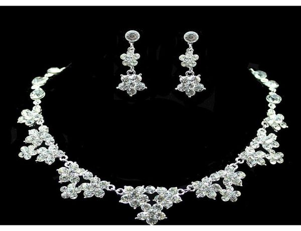 

wedding jewelry sets engagement bridal rhinestone earring and necklace sets simple shining wedding dress accessories jewelry in bu1835669, Slivery;golden