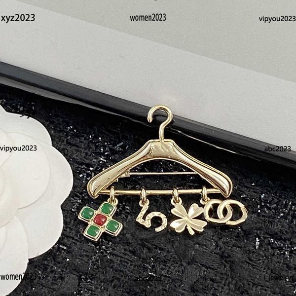 

women designer brooch girl brooches hanger shape jewelry fashion flower digital pendant pins #including box, Gray