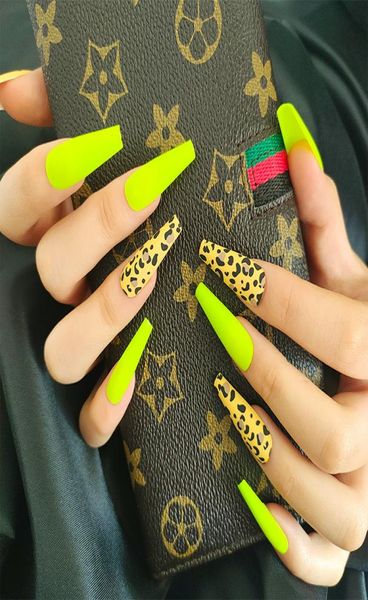 

24pcs full cover extra long coffin false nail elegant shiny fluorescent leopard print fake nails for women girl manicure tools9753205, Red;gold