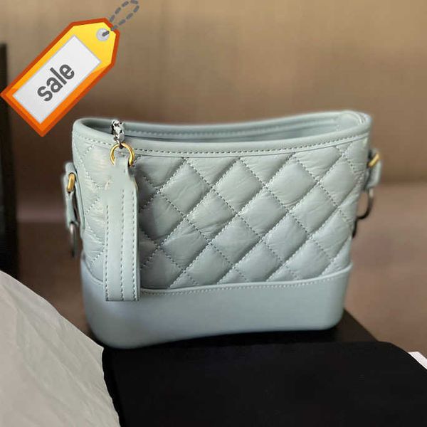 

women's brand designers shoulder bags tote 2023 new fashion diamond-shaped crossbody bag texture hardware chain zipper bucket bag facto