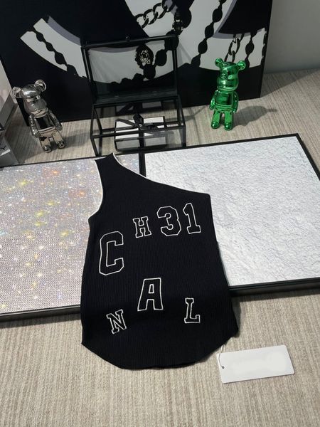 

2023 fashion design one shoulder cropped tanks women summer sleeveless embroidery pattern tanks elastic slim crop, White