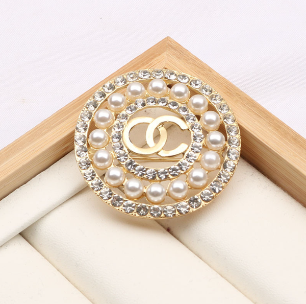 

high-quality women brand luxurys desinger brooch women pearl letter brooches suit pin fashion jewelry clothing decoration accessories breast, Gray