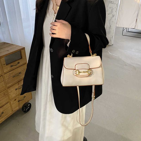 

horseshoe buckle handbag 2023 new french bag fashion crossbody bag women's bag
