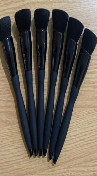 

heavenly velvet luxe lbd foundation 301 310 brush kabuki cosmetics beauty tool1658536