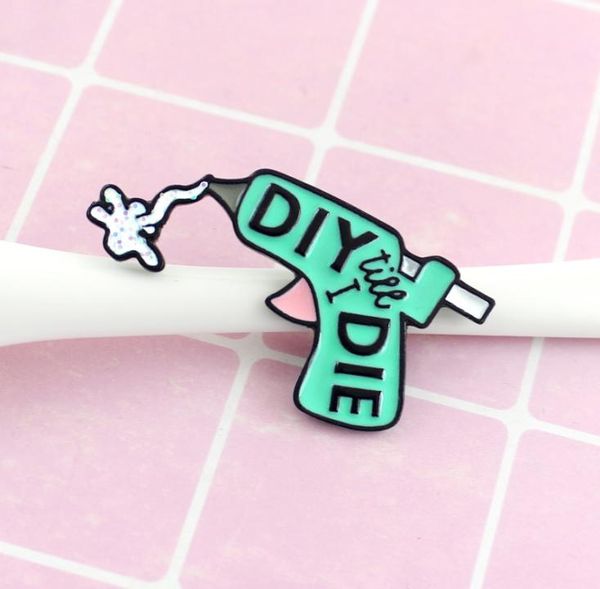 

melt glue gun special cartoon brooch creative lapels denim coat of arms gift homemade blue green pins4911778, Gray