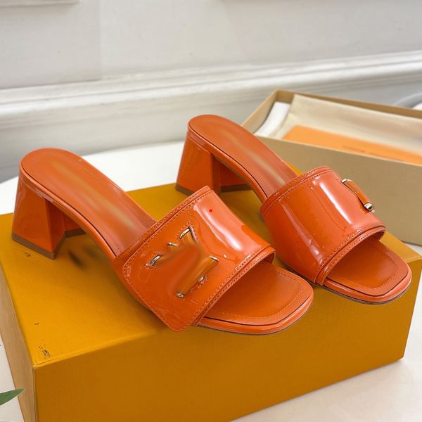 

2023 fashion slippers summer women slippers platform punk rock leather mules creative metal fittings casual party shoes female outdoor slide, Black