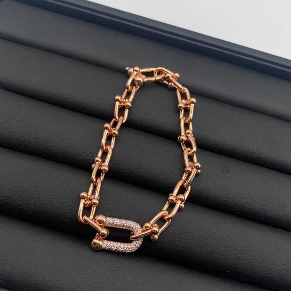 

high version tee's chain bracelet women's u-shaped horseshoe buckle long simple style geometric cuban handwear lklh, Black