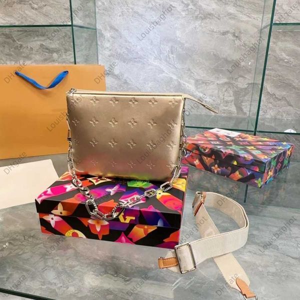 

fashion designer bag baby sheepskin three-layer chain bag commuting fashion exquisite boxy single shoulder bag
