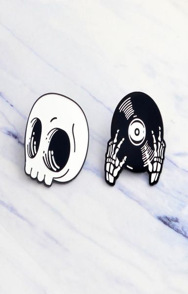 

skull record hand bone enamel combination special cartoon brooch creative lapels denim coat badge gift pins6365842, Gray