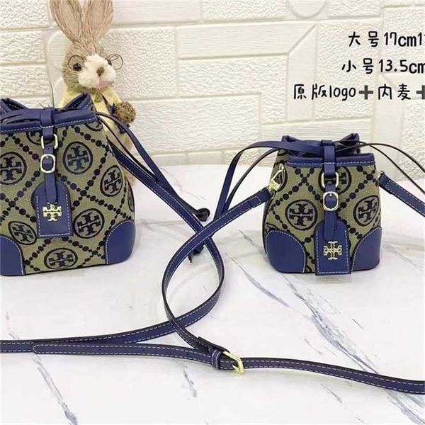 

designer bag handbag style 2023 vintage out old flower portable bucket feeling red