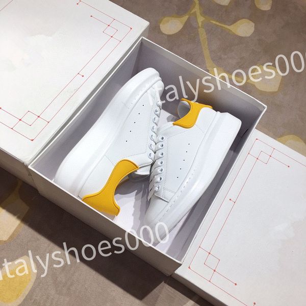 

2023 new luxurys designer men trainer causal shoes fashion brand woman leather lace up platform sole sneakers white black mens women's