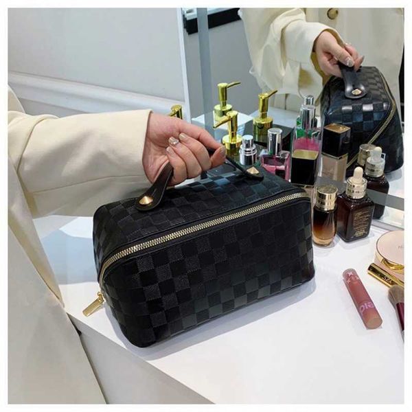 

chessboard delicate network red makeup bag for women 2023 new super portable large capacity advanced sense wash bag