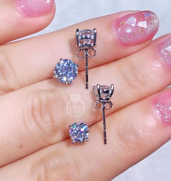 

real moissanite earring jewelry df vvs1 simple four claws 05ct 10ct 925 silver 4 prong round stud earrings fashion design1808466