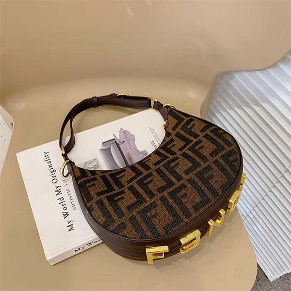 

designer bag 2023 handbag women's one shoulder versatile underarm shell