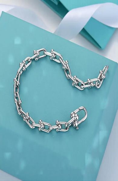 

luxurys designer bracelet tanys women charm bracelet metal jewelry chain simple fashion exquisite gifts very nice original packaging2797663, Golden;silver