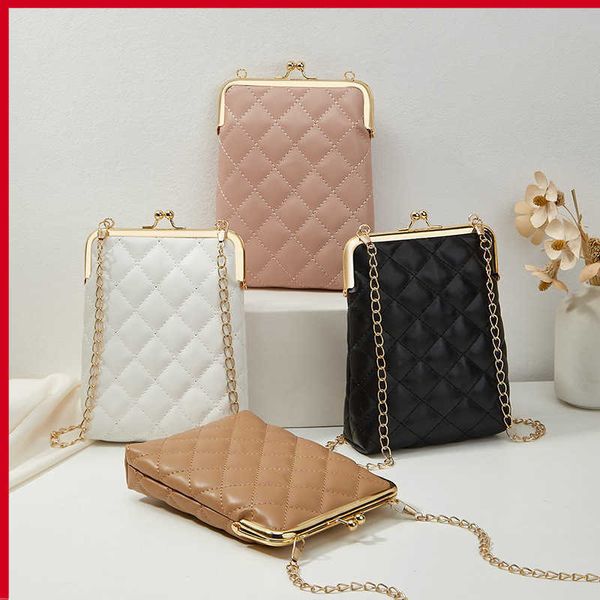

stylish and exquisite small purse 2023 autumn new women's fashion mobile bag casual lingge shoulder crossbody wallet, Red;black