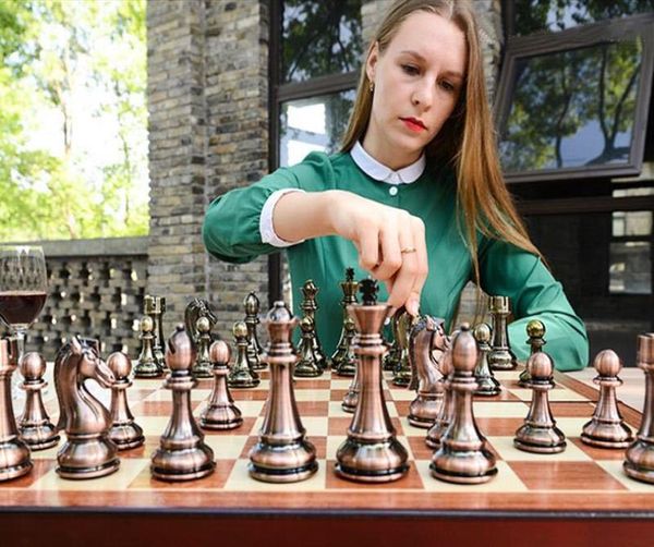 

zinc alloy metal chess piece chess handmade folding wooden chessboard exquisite and easy carry family chess set4120555