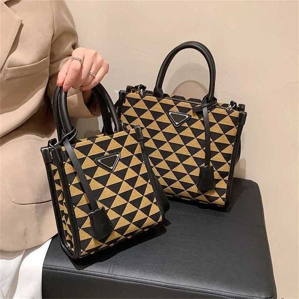 

designer bag handbag style 2023 fashionable lingge canvas size single