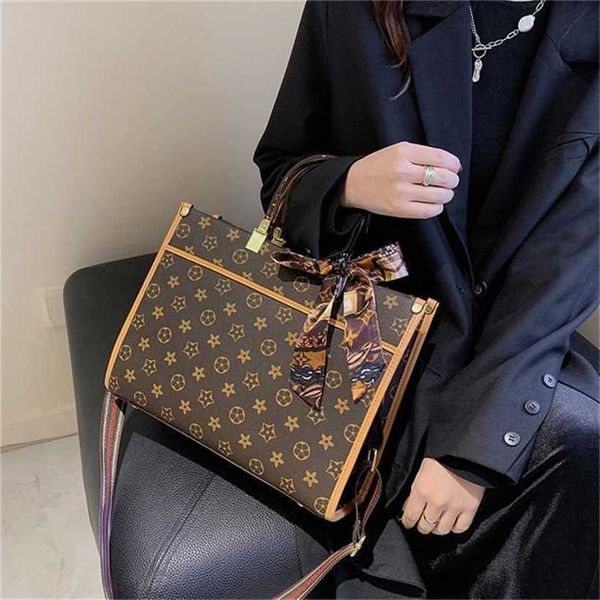 

designer bag handbag style 2023 sense classic commute style