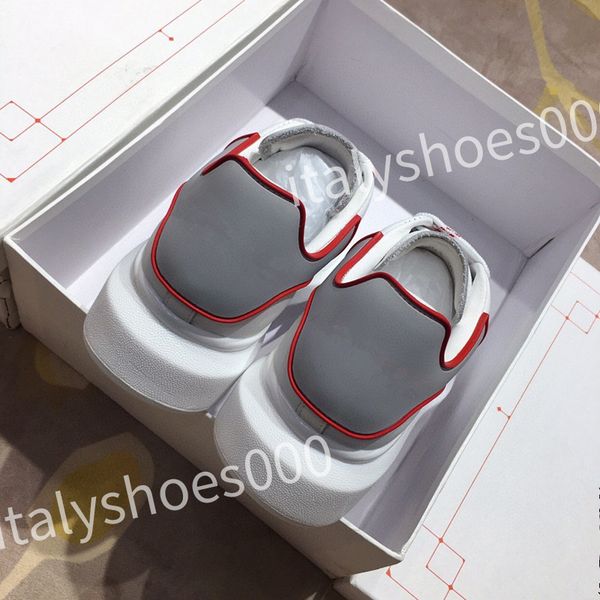 

2023 luxury designer men trainer causal shoes fashion brand woman leather lace up platform sole sneakers white black mens women's sizes