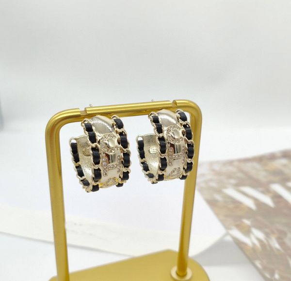 

2023 luxury quality charm drop earring with diamond and black geuine leather half round have box stamp ps7933a2385908, Golden