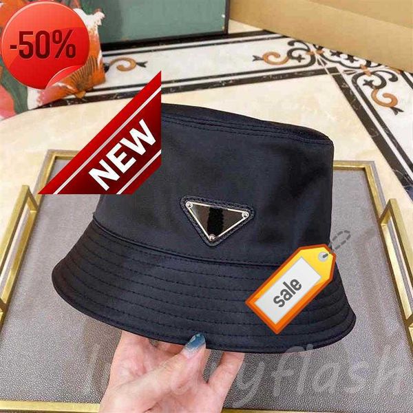 

1t Hat Casquette Designer Stars with The Same Casual Outing Flat-toA Small Brimmed Hats Wild Triangle Standard Ins Ba236L29983, Black
