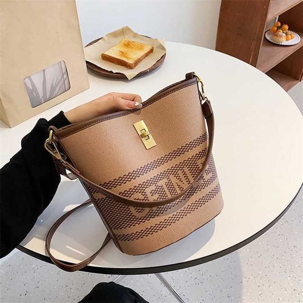 

designer bag 2023 handbag bucket women's summer new canvas handbag small and high end printed letter one shoulder crossbody