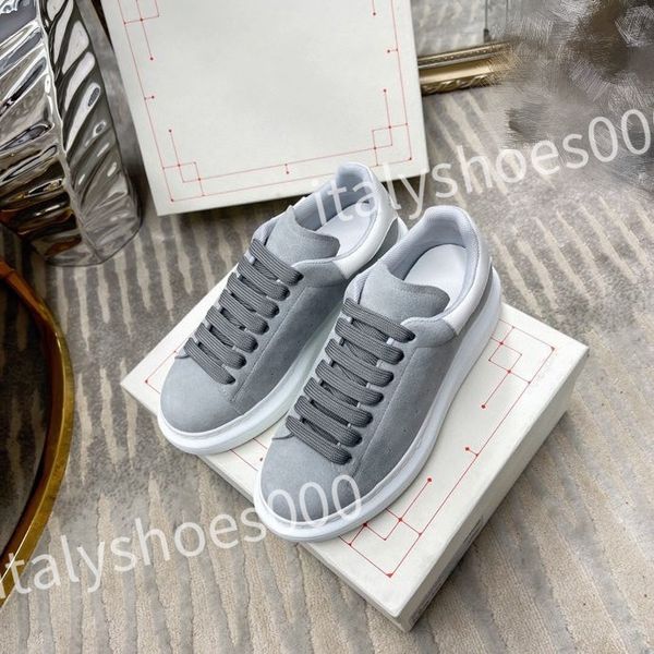 

2023 luxurys thick soled casual shoes designer shoe women travel lace-up sneaker fashion lady running trainers platform men gym sneakers siz, Black