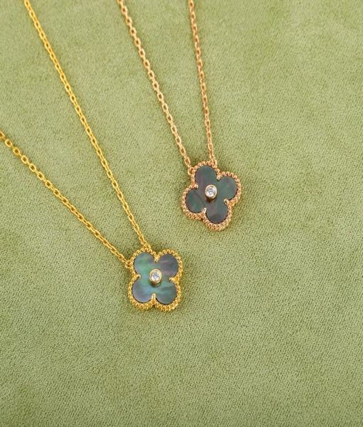 

june new style natural gray fritillaria fourleaf clover necklace classic temperament color matching highquality silver necklace9430948