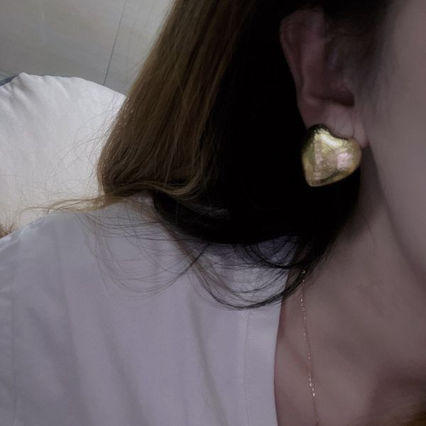 

2023 luxury quality charm heart shape stud earring and words design have box stamp ps7172b, Golden