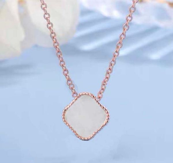 

2023 fashion clover necklace pendant nacre stainless steel plated 18k women and girls valentine's day gift, Silver