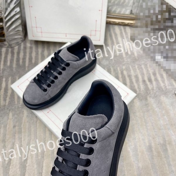 

2023 new luxurys thick soled casual shoes designer shoe women travel lace-up sneaker fashion lady running trainers platform men gym sneakers, Black