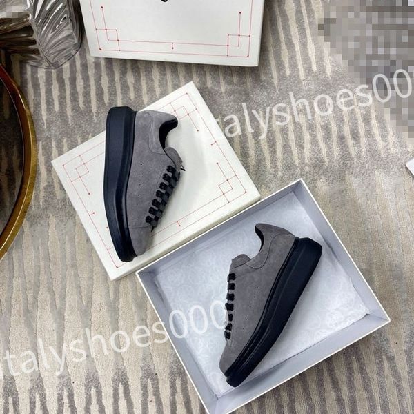 

2023 luxurys thick soled casual shoes designer shoe women travel lace-up sneaker fashion lady running trainers platform men gym sneakers siz, Black