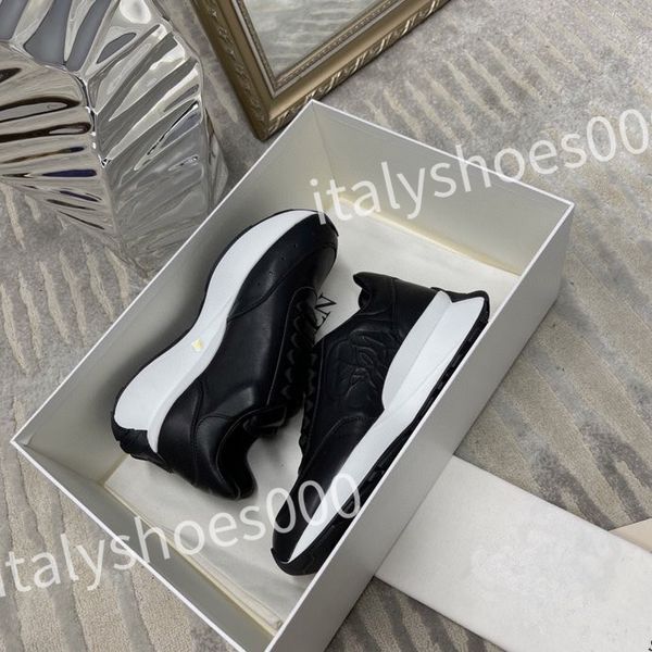 

2023 casual shoes women travel leather lace-up sneaker cowhide fashion lady flat designer running trainers woman shoe size 35-41, Black