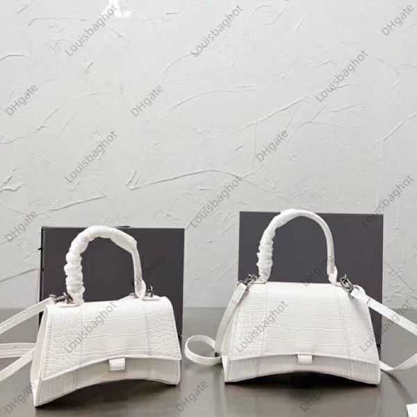 

2023 ss23 lady shopping bags fashion handbags women totes shoulder cross body half moon genuine leather classic retro purse wallets handle s