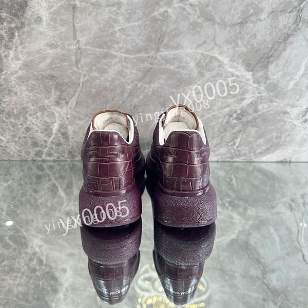 

2023 new luxury designer casual shoes men women platform sneakers leather mens and womens outdoor shoe, Black