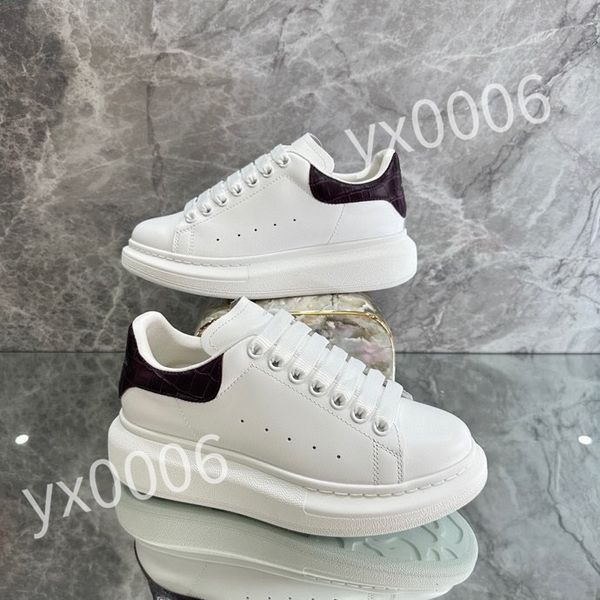 

2023 new casual shoes small white shoes lovers' letters flat bottom lace up board shoe men's and women's sports low shoes, Black