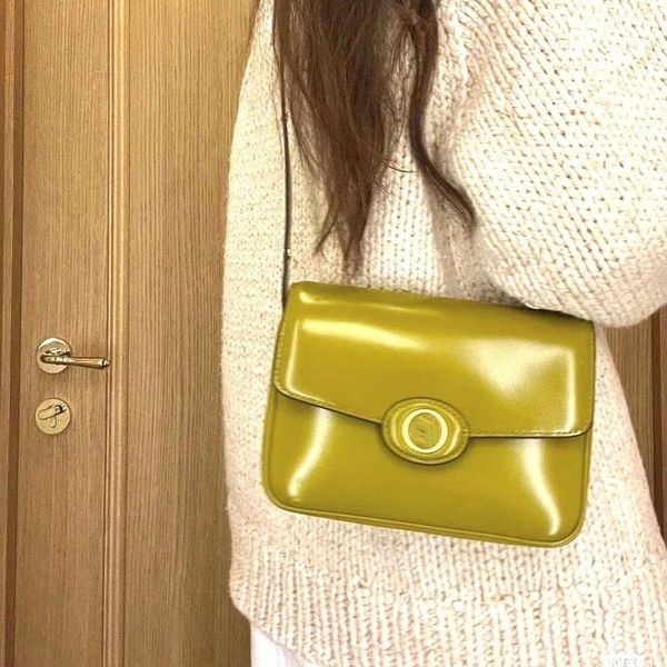 

fashionable underarm bag women classic flap bag 5a quality shoulder bag leather metal ring accessories designer adjustable shoulder strap fl