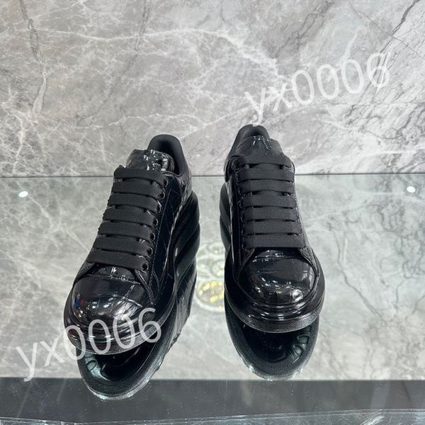 

2023 new luxurys casual shoes small white shoes lovers' letters flat bottom lace up board shoes men's and women's sports low, Black