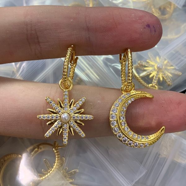 

new designed triomphe arch pearl hoops earrings diamonds brass women ear studs designer jewelry ce line9011781, Golden;silver